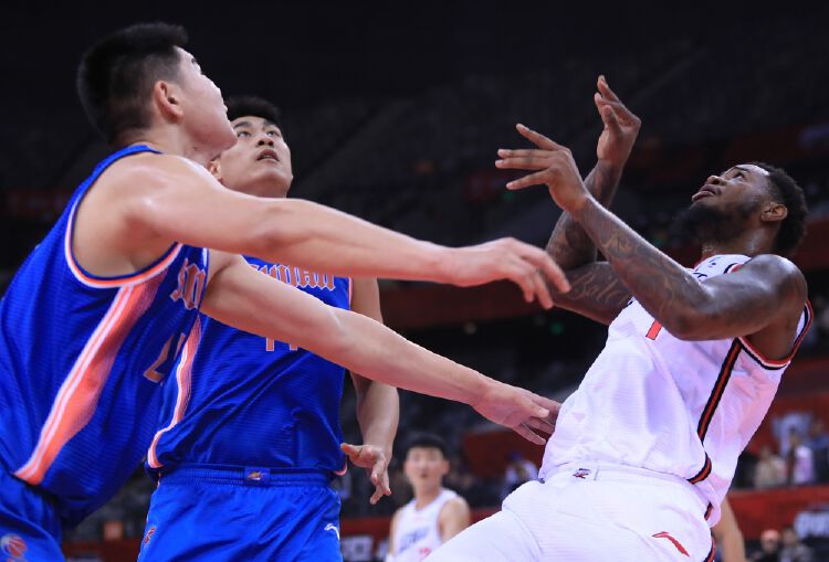 -桃源队在主场士气高涨，欲取连胜追赶积分榜头名的简单介绍