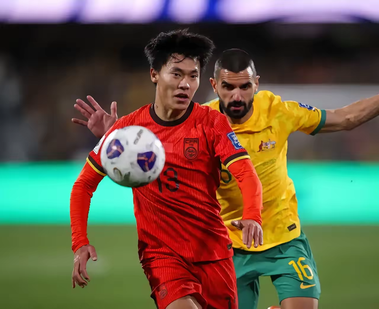 -关于荷超豪门足球队换帅风云突变局面跌宕起伏的信息