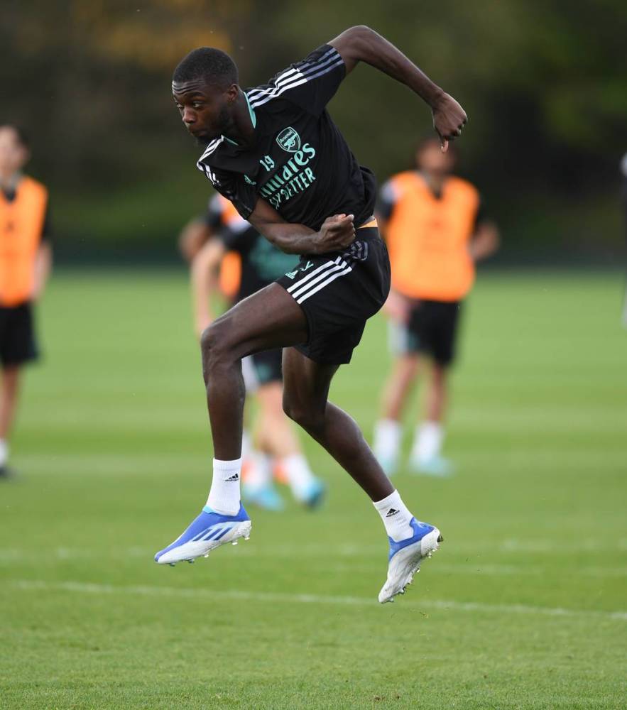 FB体育注册网址-南安普顿成功摆脱颓势，迎来一场胜利