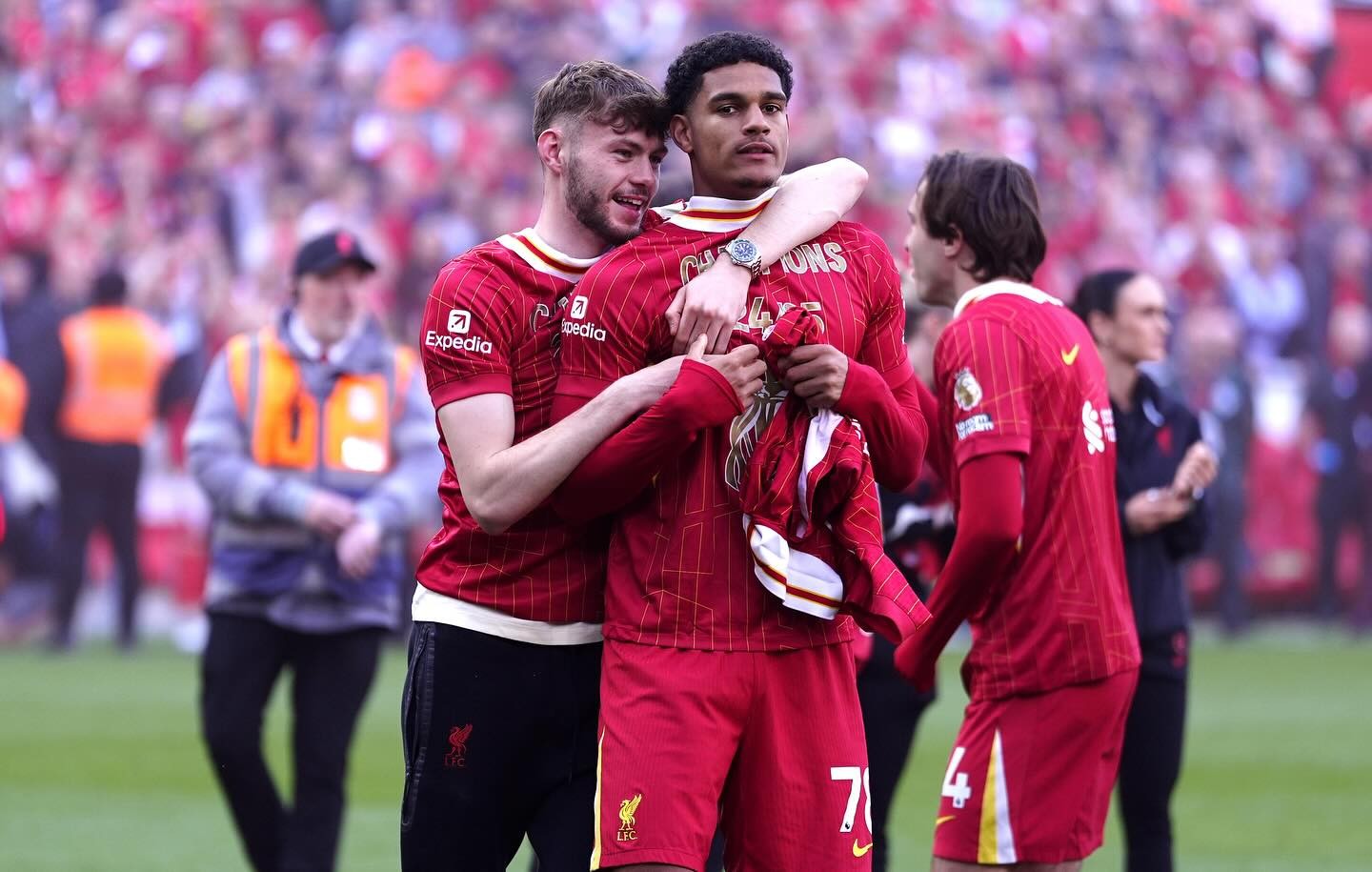 德国大胜北爱尔兰，全取三分加强领先