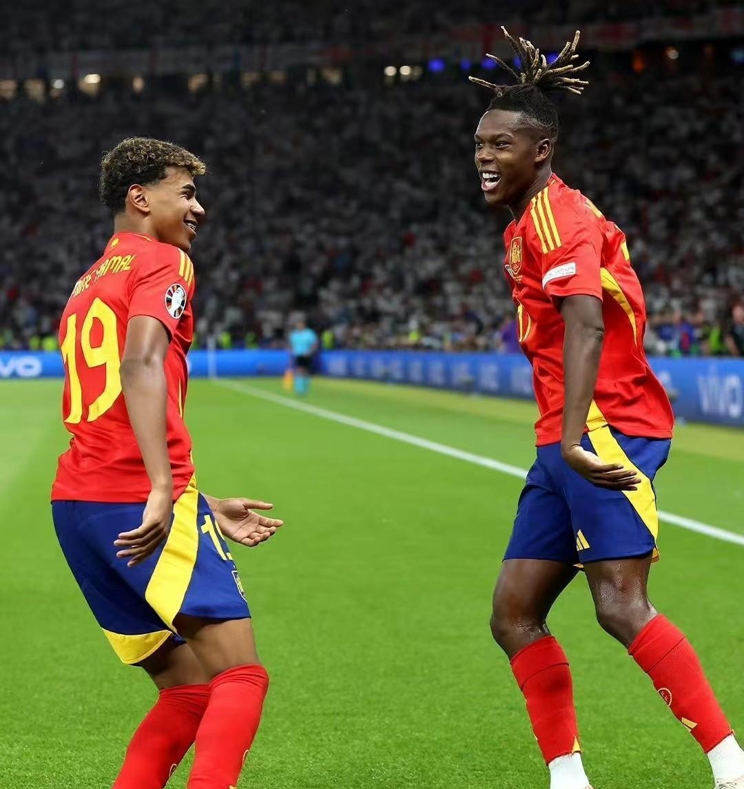 FB体育APP-西班牙豪强对决：谁能笑到最后的简单介绍