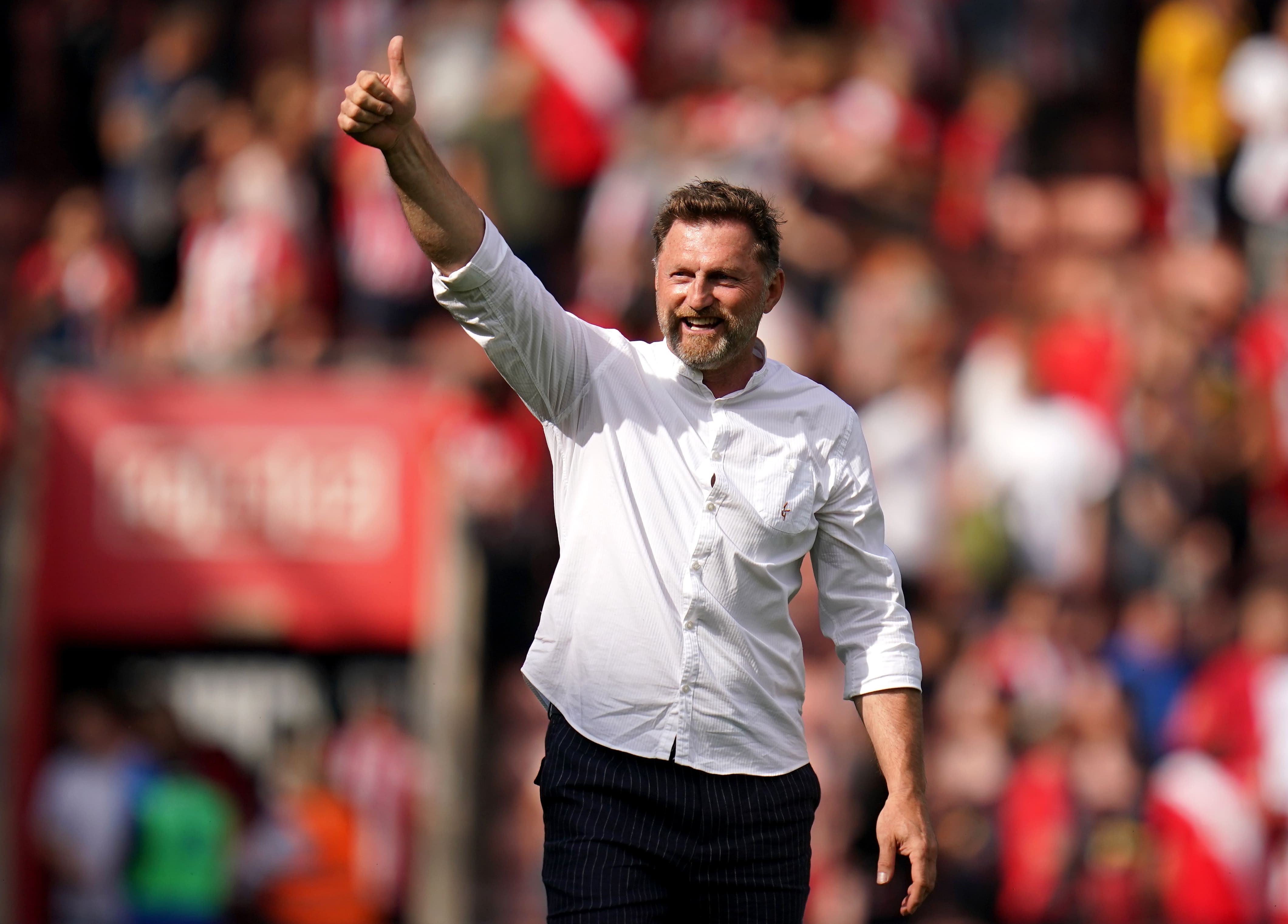 江苏队凭借团队合作取得胜利，球队士气高昂的简单介绍