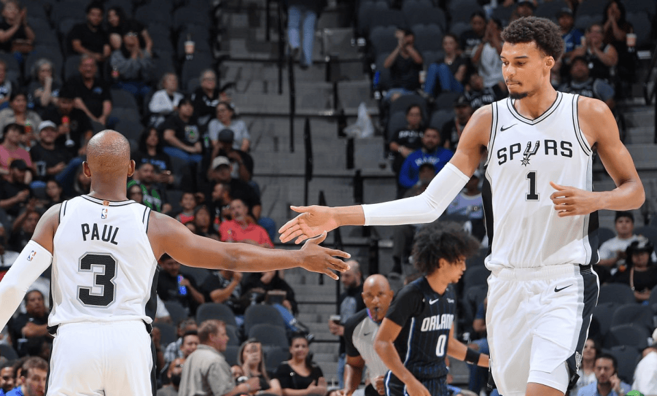 掘金战胜鹈鹕，詹姆斯谈赛后反思