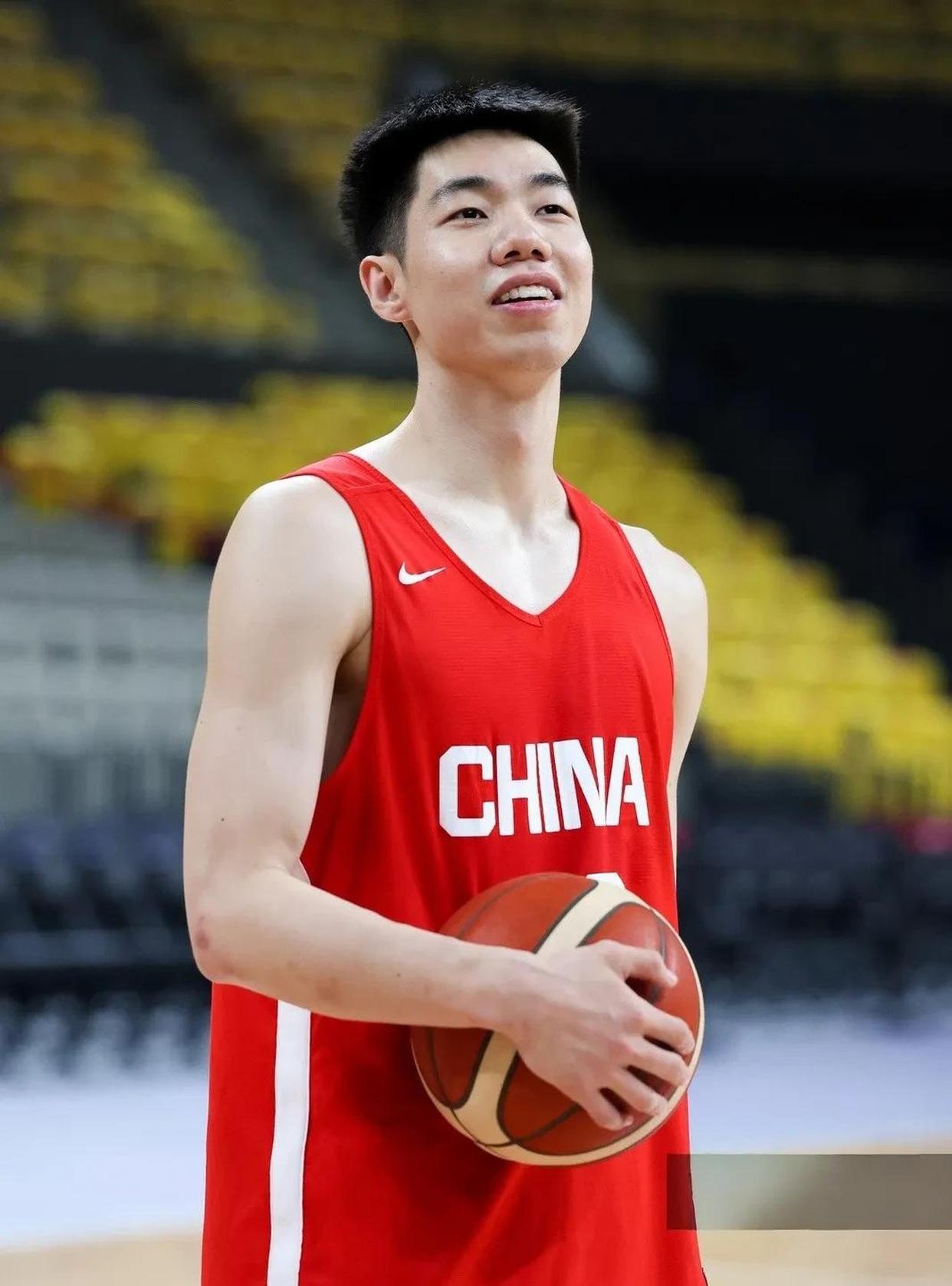 贵州男篮在比赛中打出巅峰表现，获胜收官