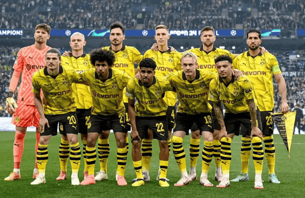 多特蒙德凭借进攻力赢得比赛,实力强劲 多特蒙德凭借进攻力赢得比赛,实力强劲