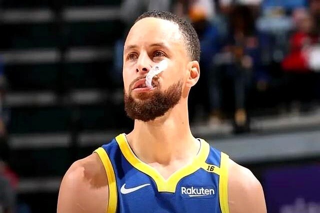 -疯狂！掘金大胜尼克斯，挺进季后赛