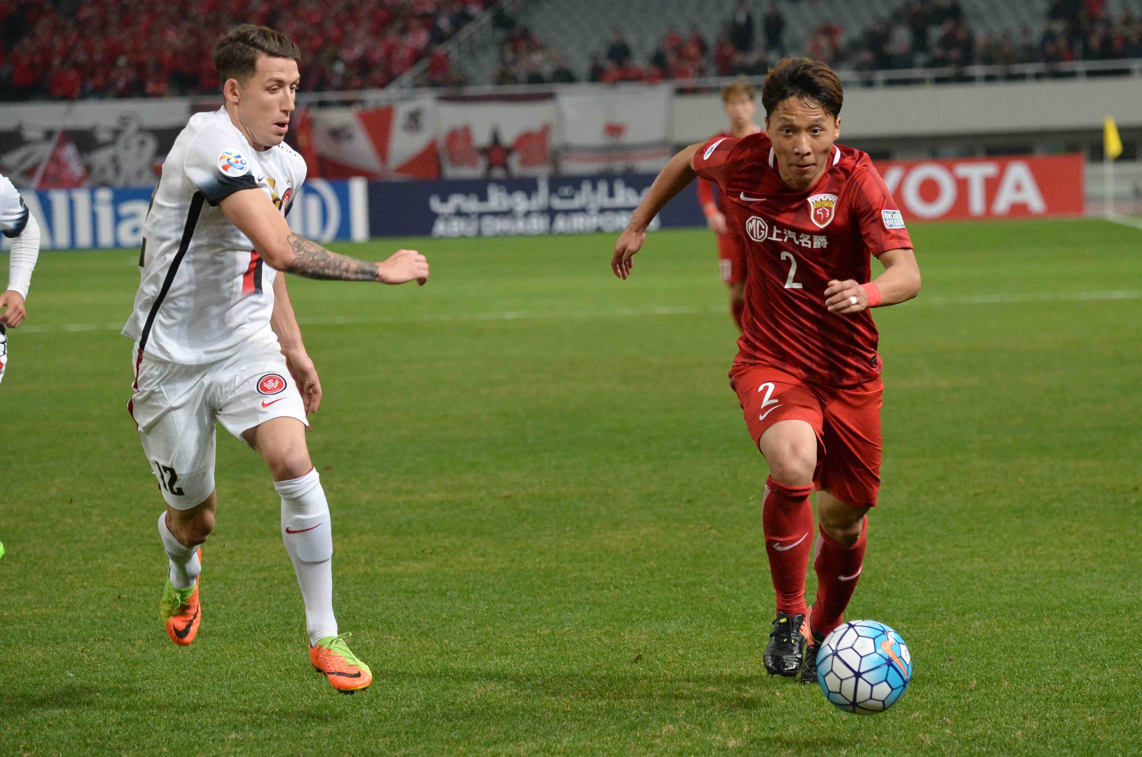 关于上海上港客场3-0大胜柏太阳神，亚冠小组赛全胜晋级！的信息