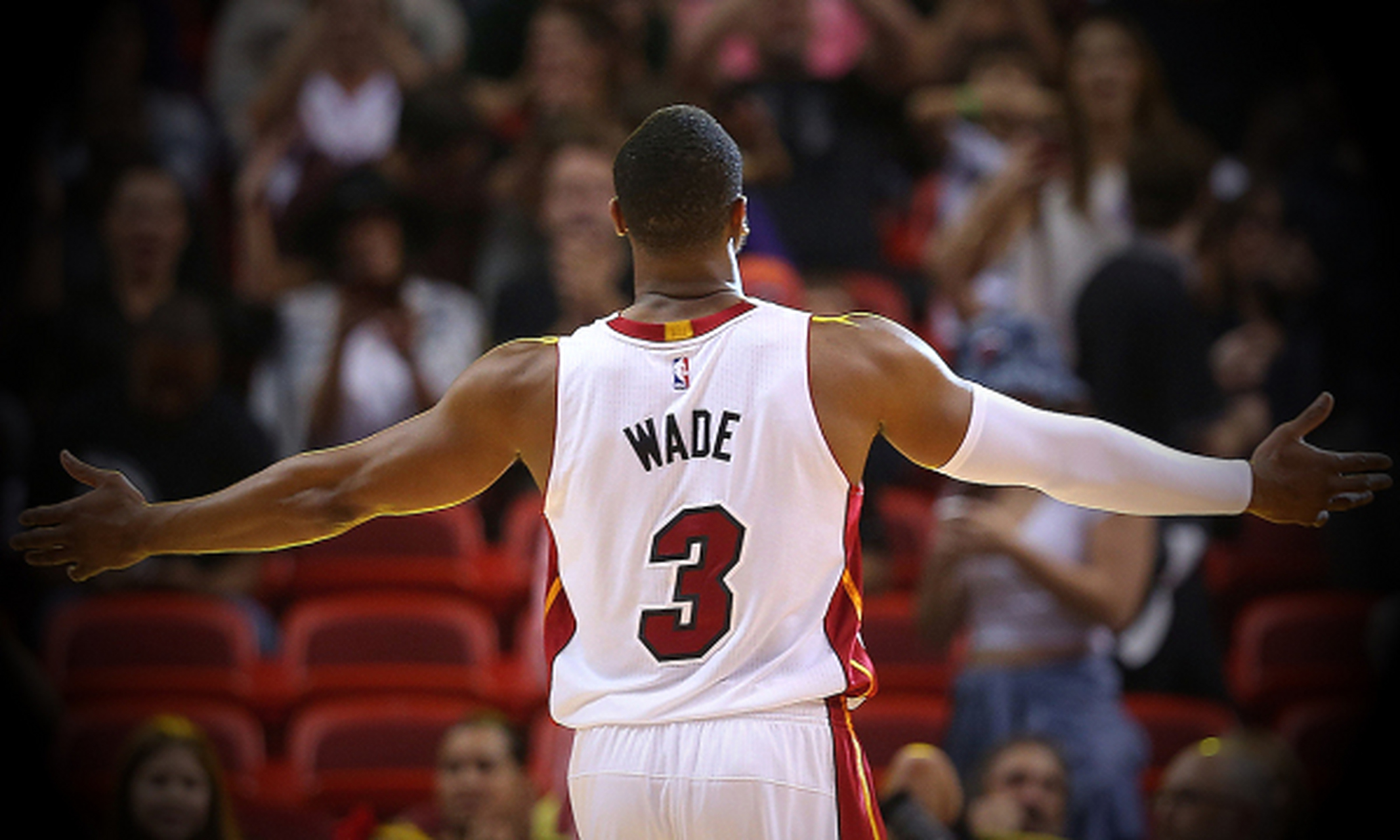 热火主场击败黄蜂,海沃德29分难救主 热火主场击败黄蜂,海沃德29分难救主