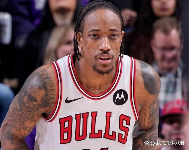 FB体育注册网址-马刺逆转火箭，德罗赞关键时刻发威