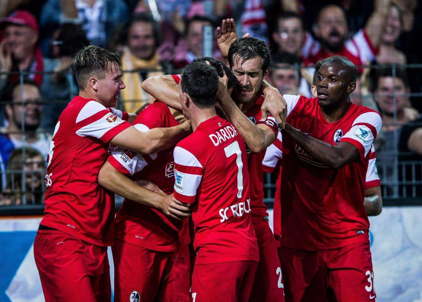 -沃尔夫斯堡继续保持不败纪录，战平弗赖堡取得关键一分