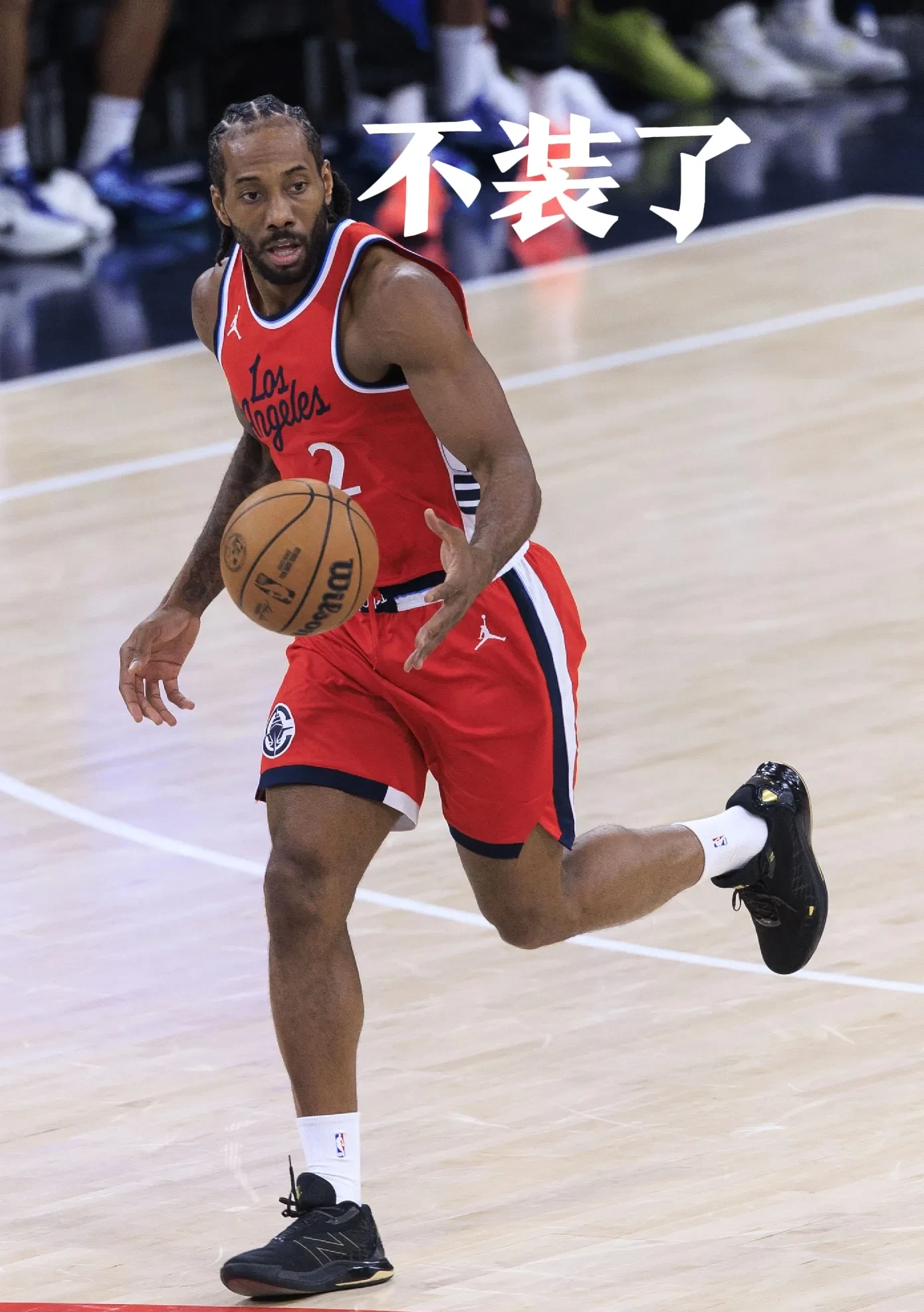 FB体育APP-快船击败山猫，伦纳德关键封盖。