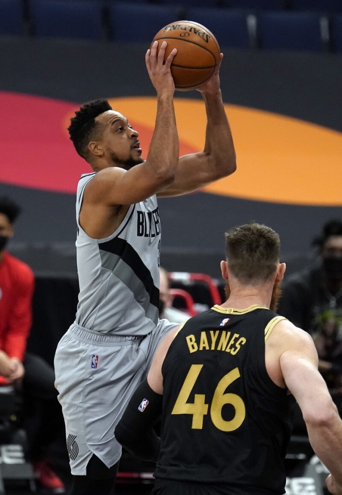 -火箭反客为主击败开拓者