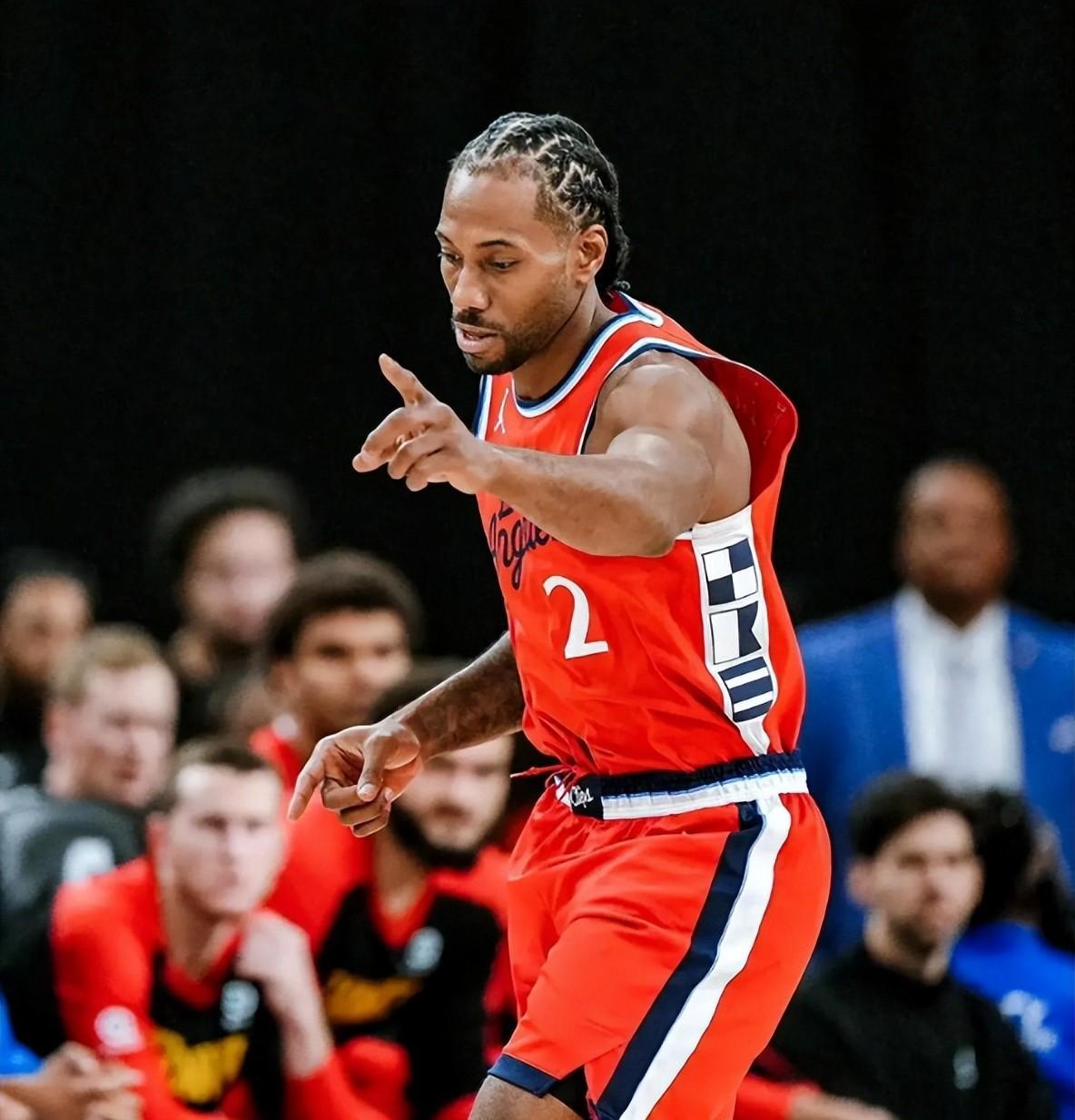 -快船客场大胜鹈鹕，伦纳德贡献全面数据