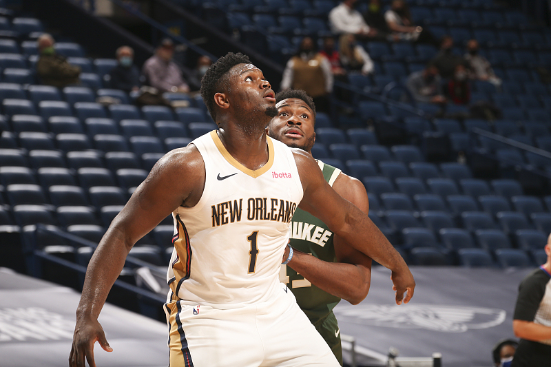 雄鹿力克深圳队，锡安高光表现的简单介绍